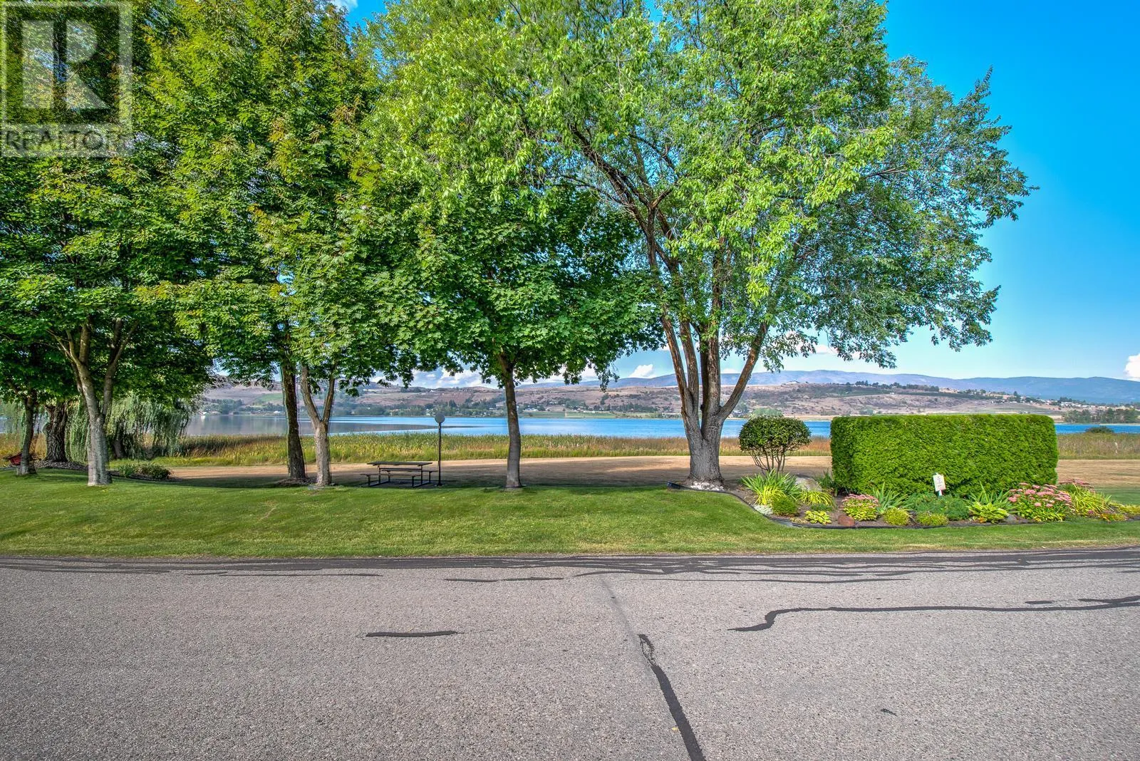 8000 Highland Road Unit# 13