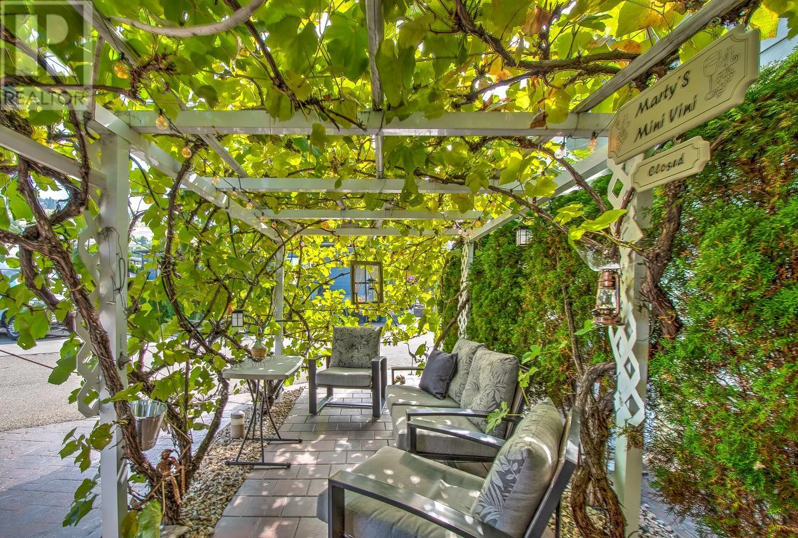 8000 Highland Road Unit# 13