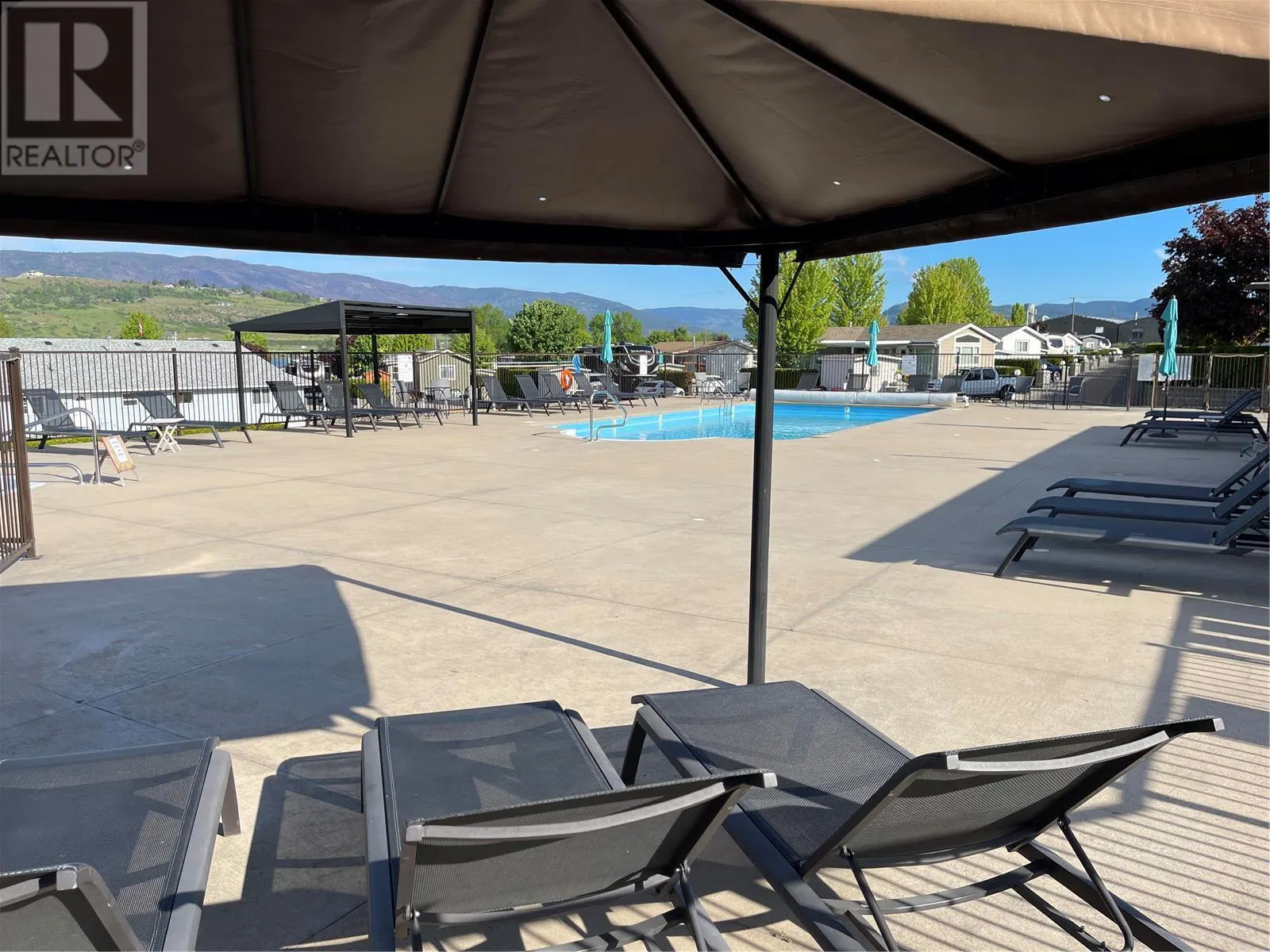 8000 Highland Road Unit# 13