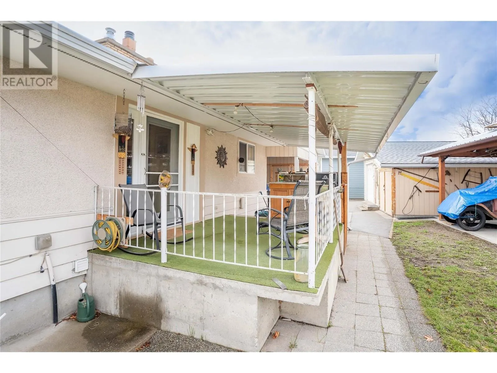 9578 Robson Crescent