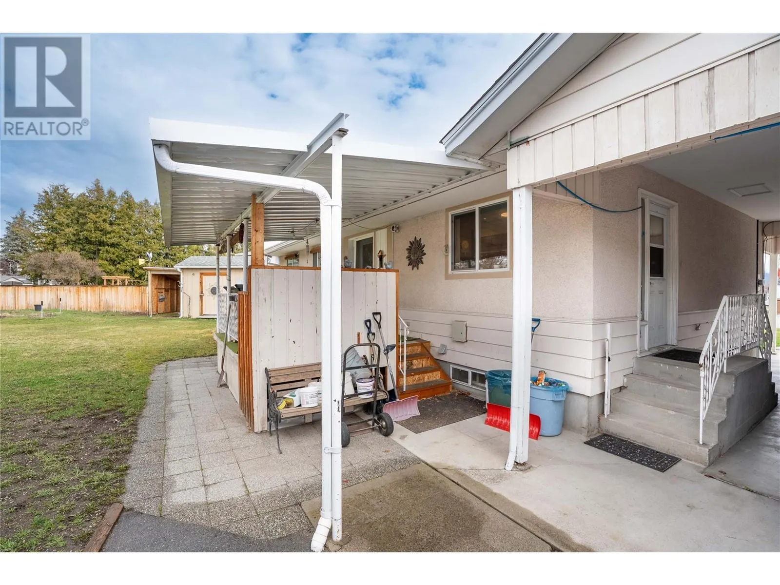 9578 Robson Crescent
