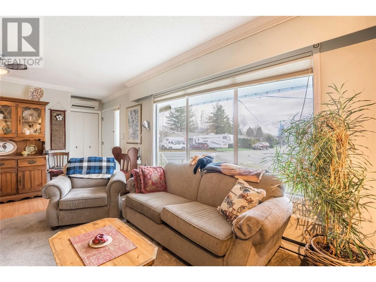 9578 Robson Crescent
