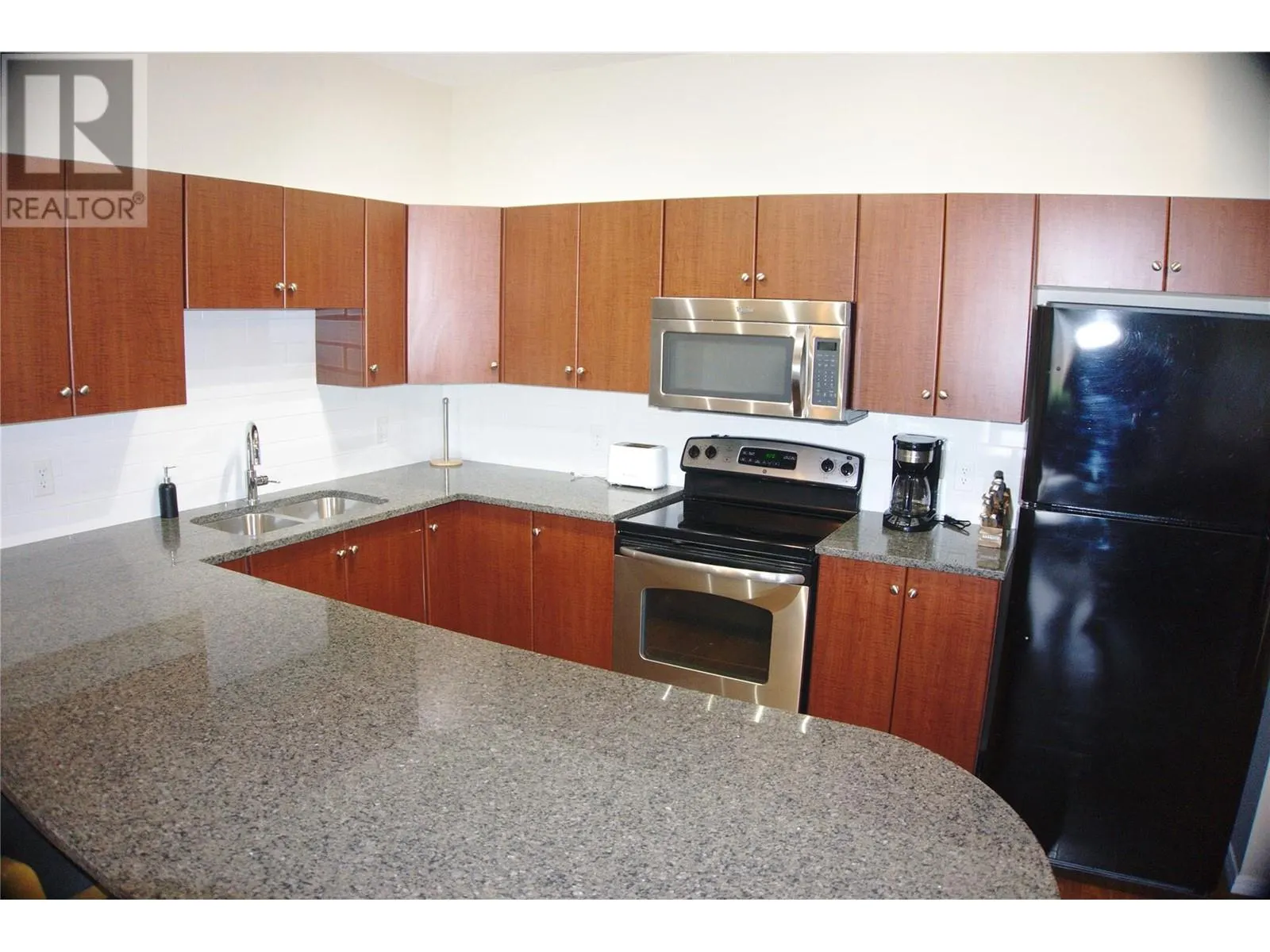 1875 Country Club Drive Unit# 1316