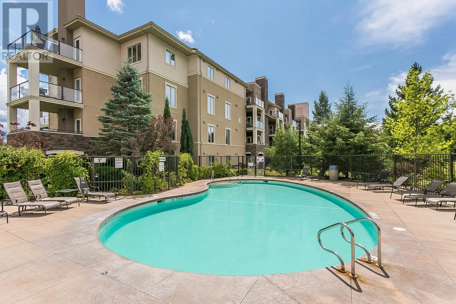 1875 Country Club Drive Unit# 1316