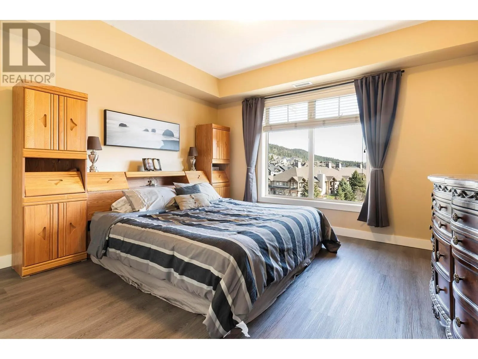 2551 Shoreline Drive Unit# 418