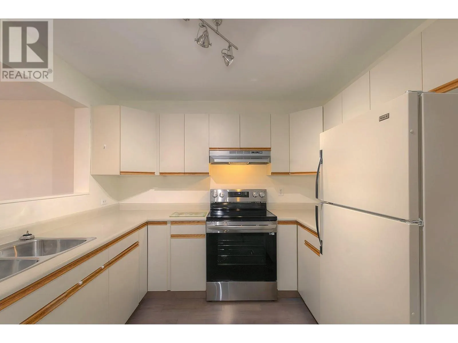 1045 Sutherland Avenue Unit# 152