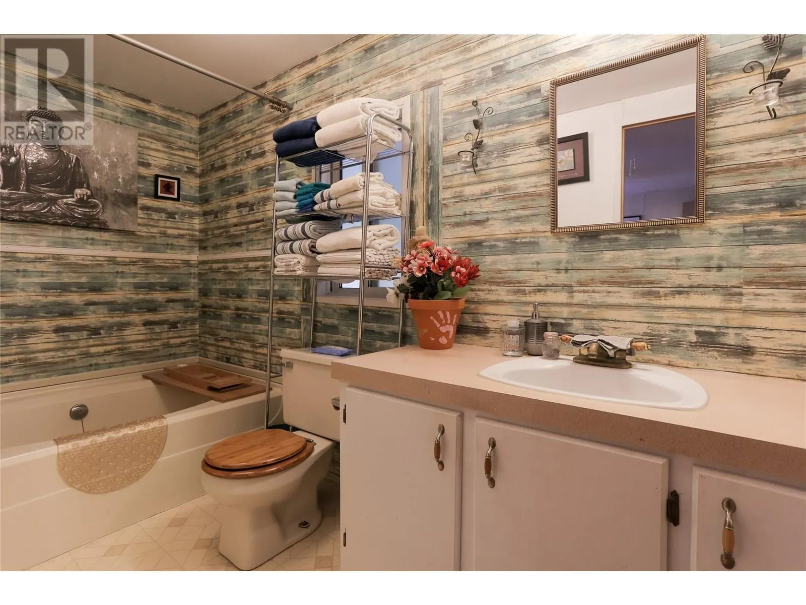 4366 Poplar Ridge Crescent