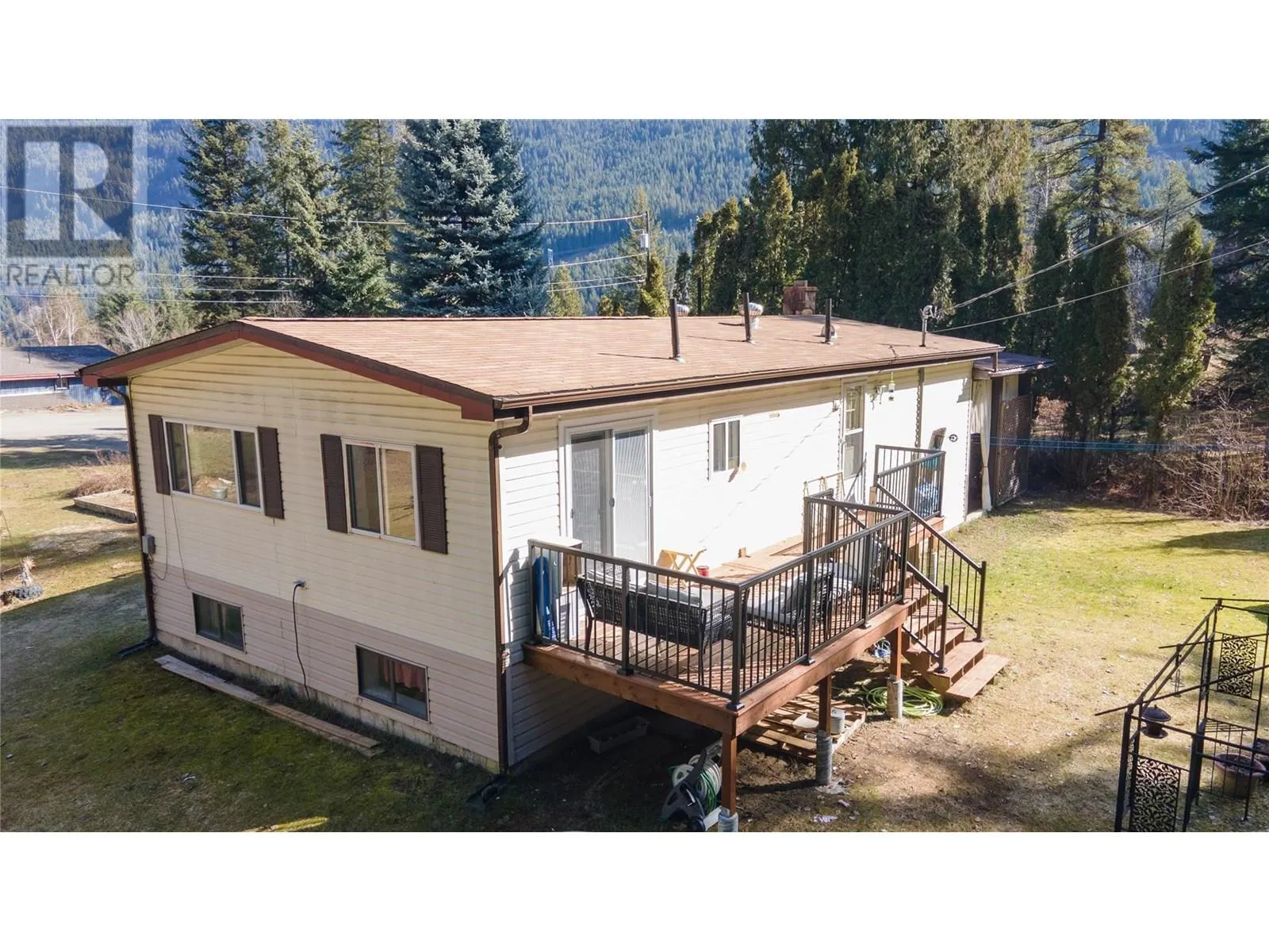 4366 Poplar Ridge Crescent