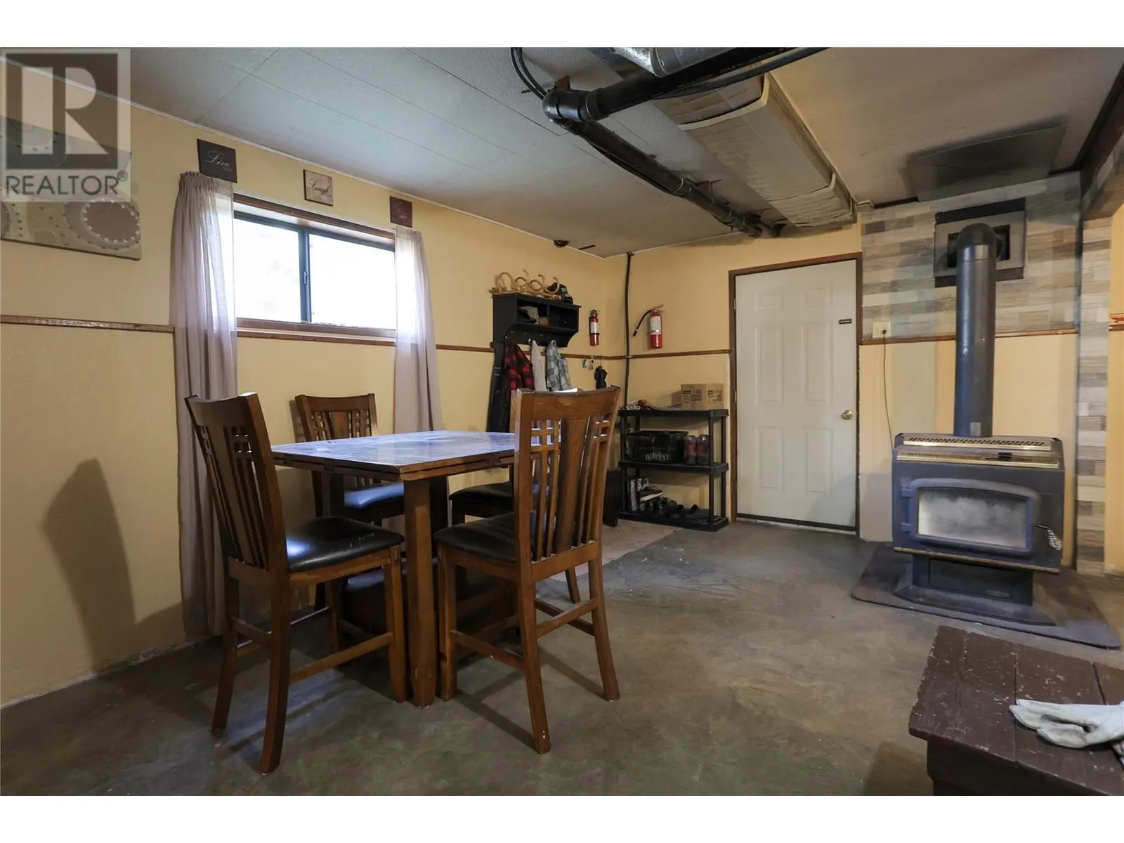 4366 Poplar Ridge Crescent
