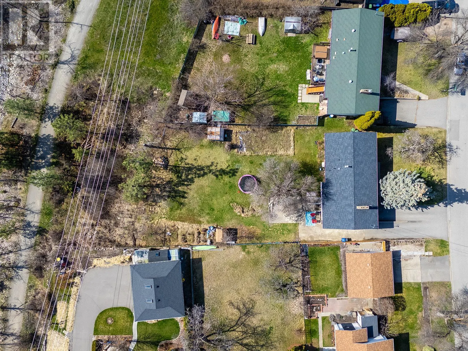 811 Tamarack Drive