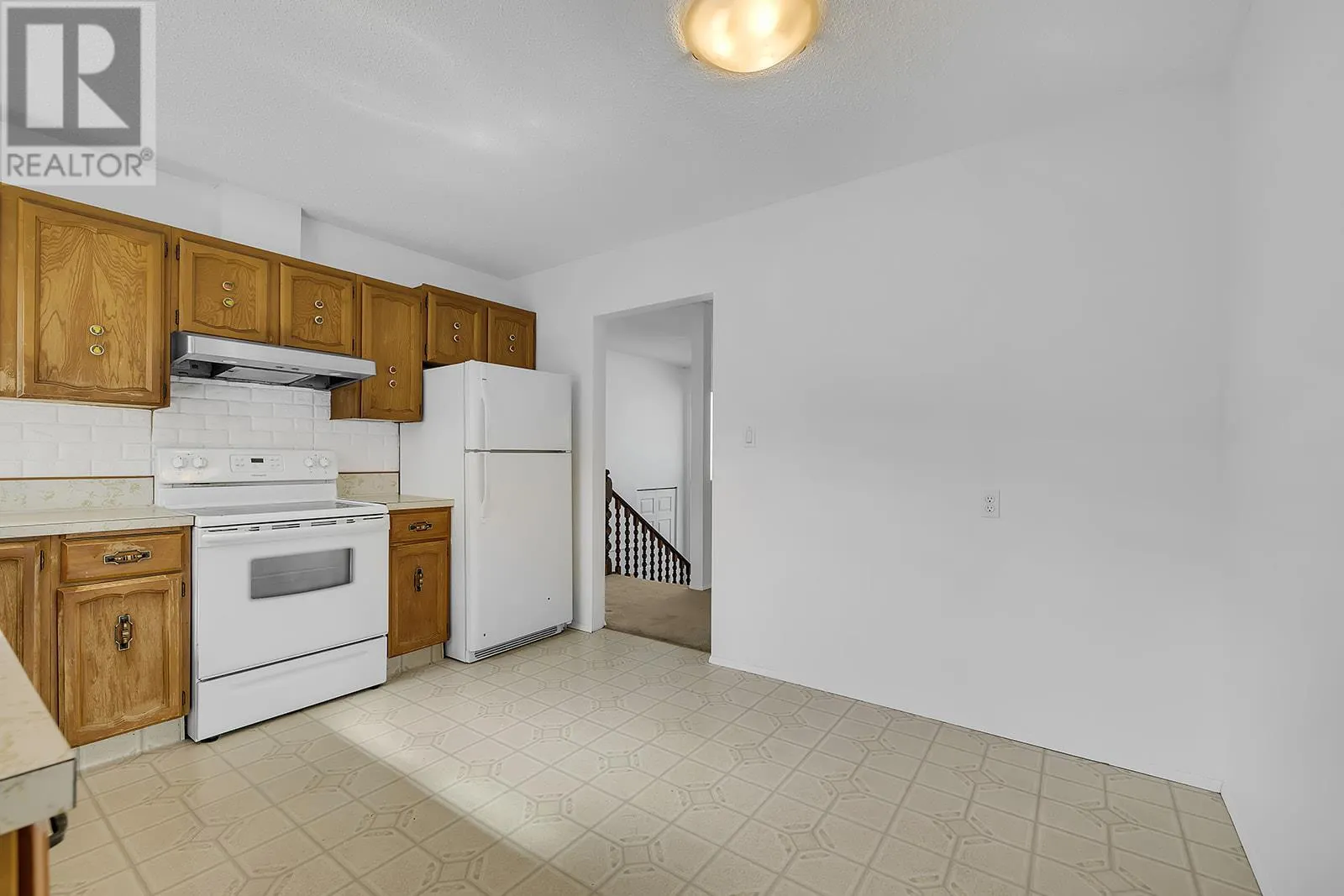 811 Tamarack Drive