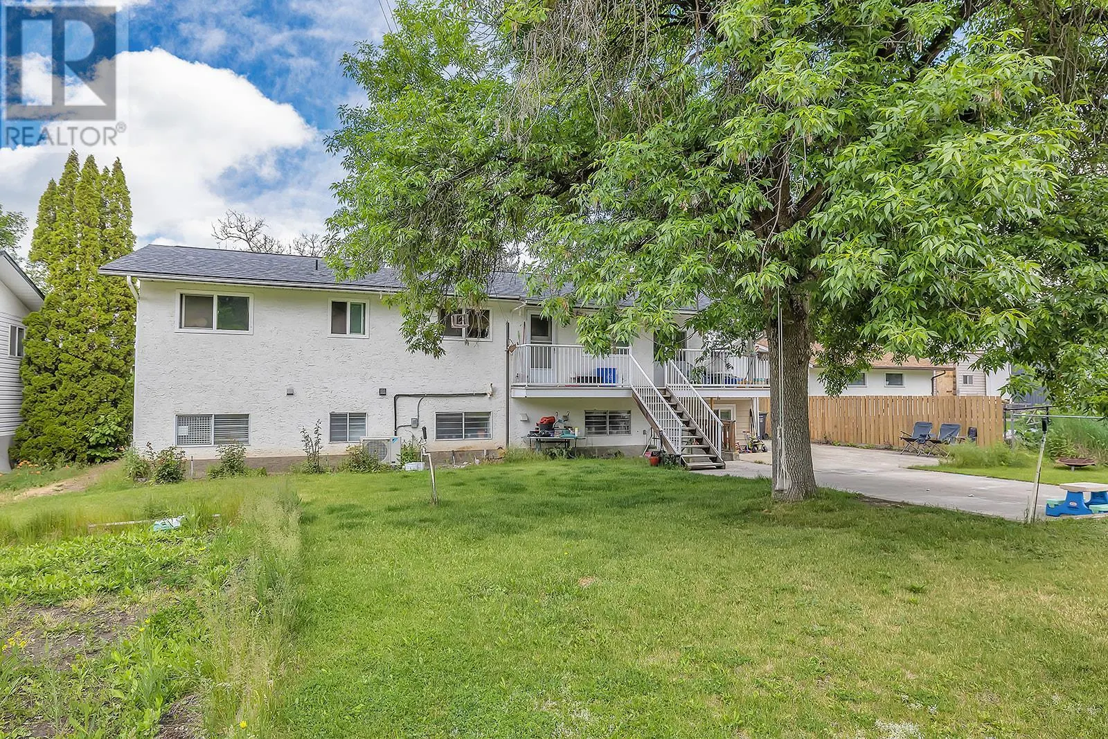 811 Tamarack Drive