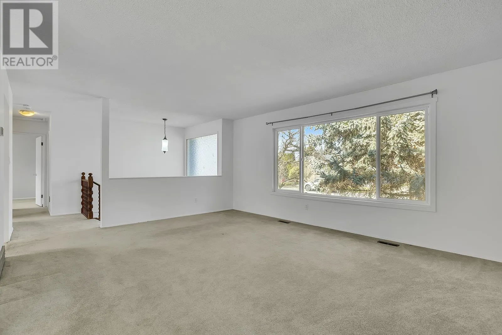 811 Tamarack Drive