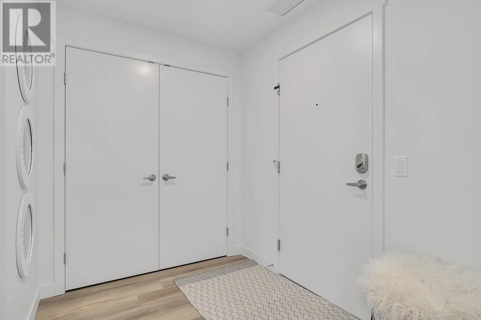 1111 Frost Road Unit# 215