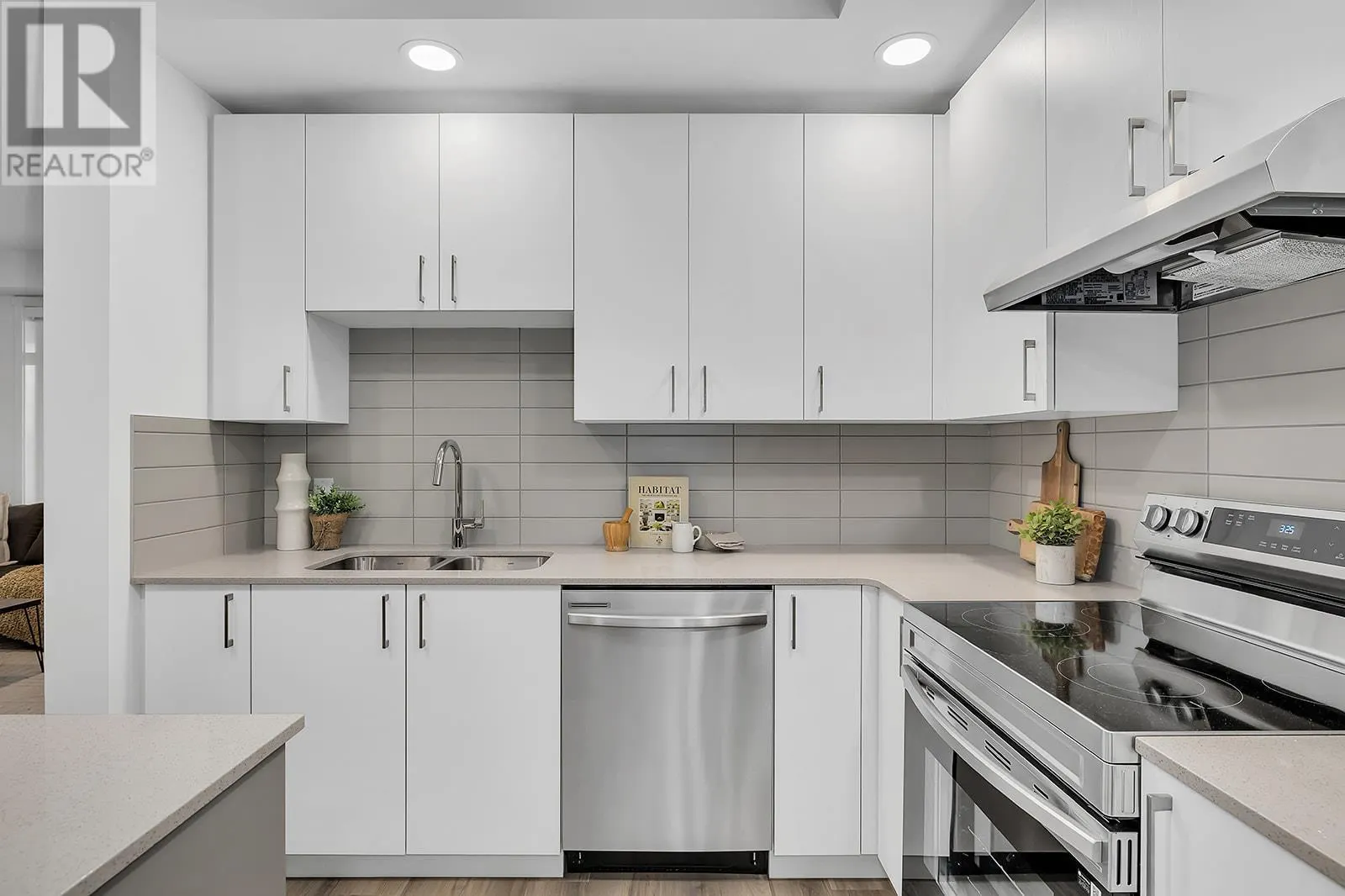 1111 Frost Road Unit# 215