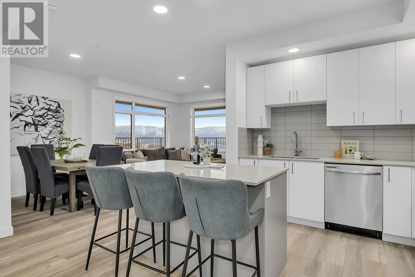 1111 Frost Road Unit# 215