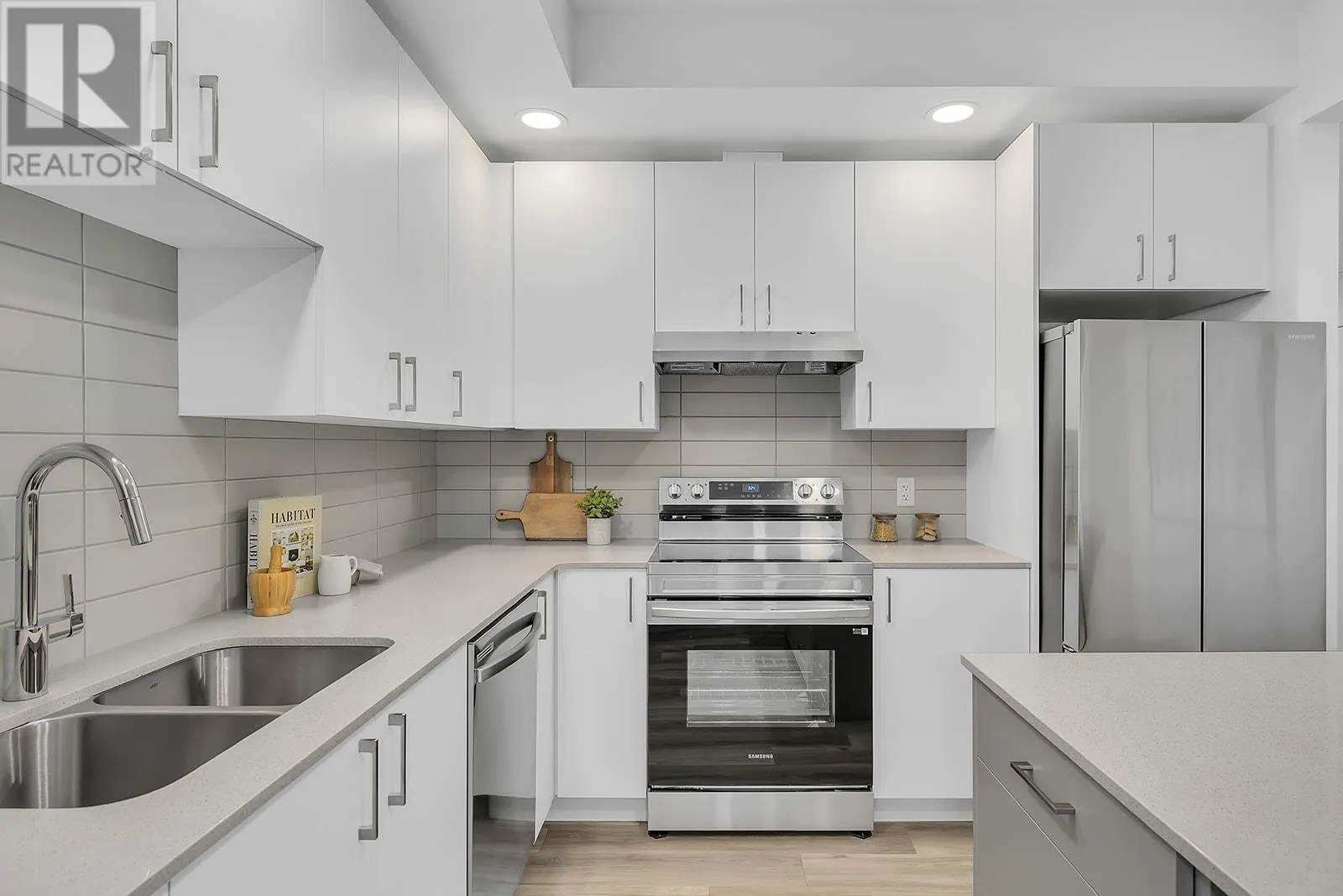 1111 Frost Road Unit# 215