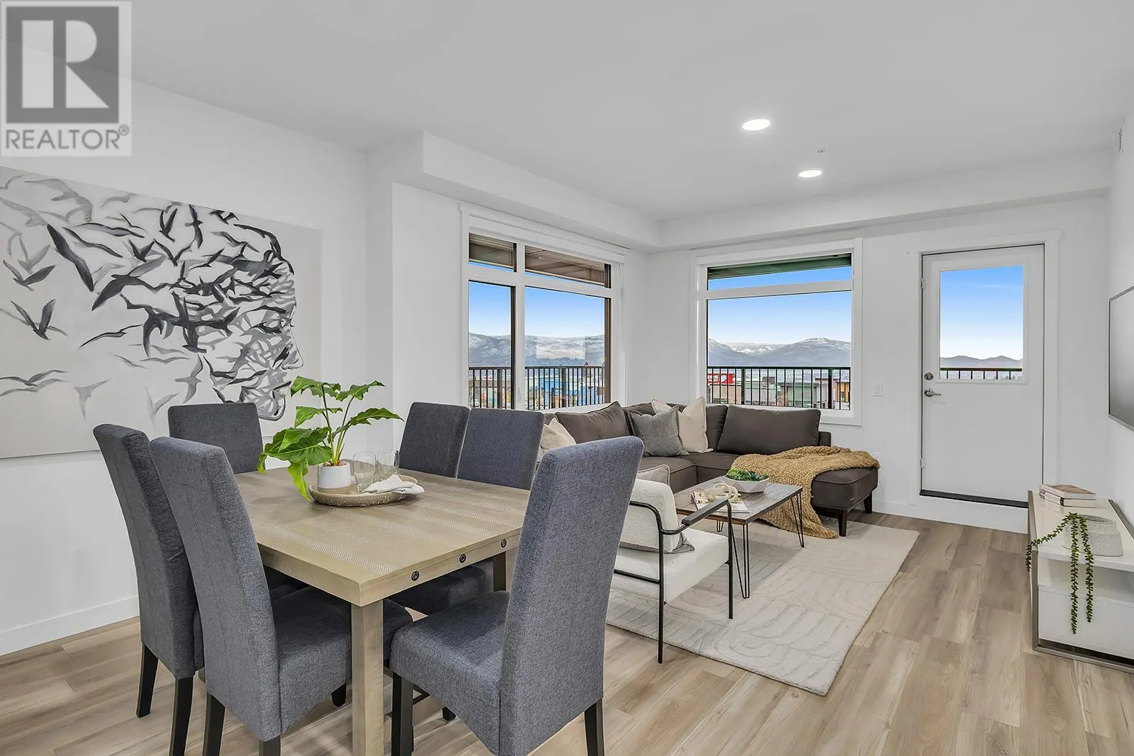 1111 Frost Road Unit# 215
