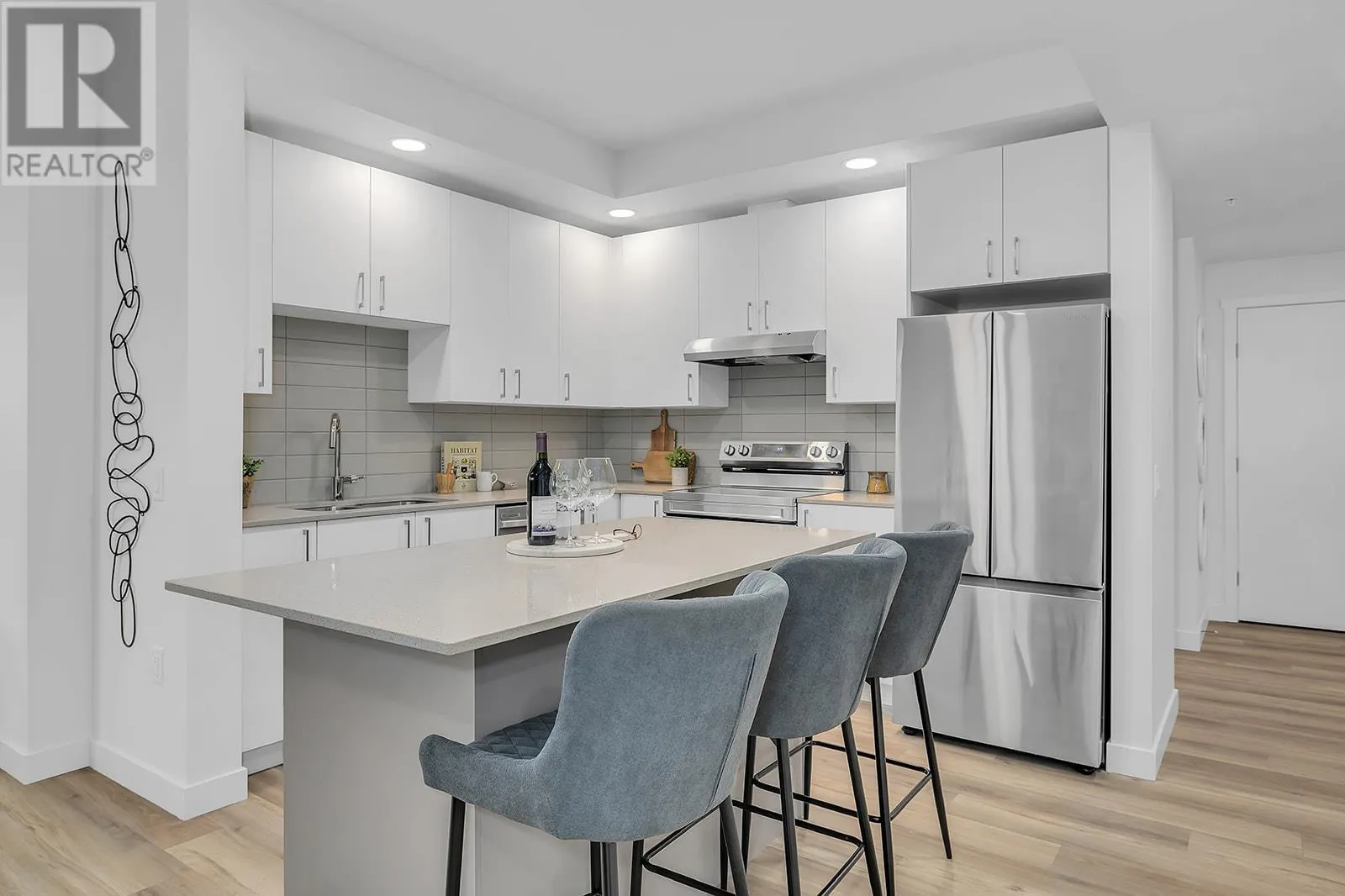 1111 Frost Road Unit# 215