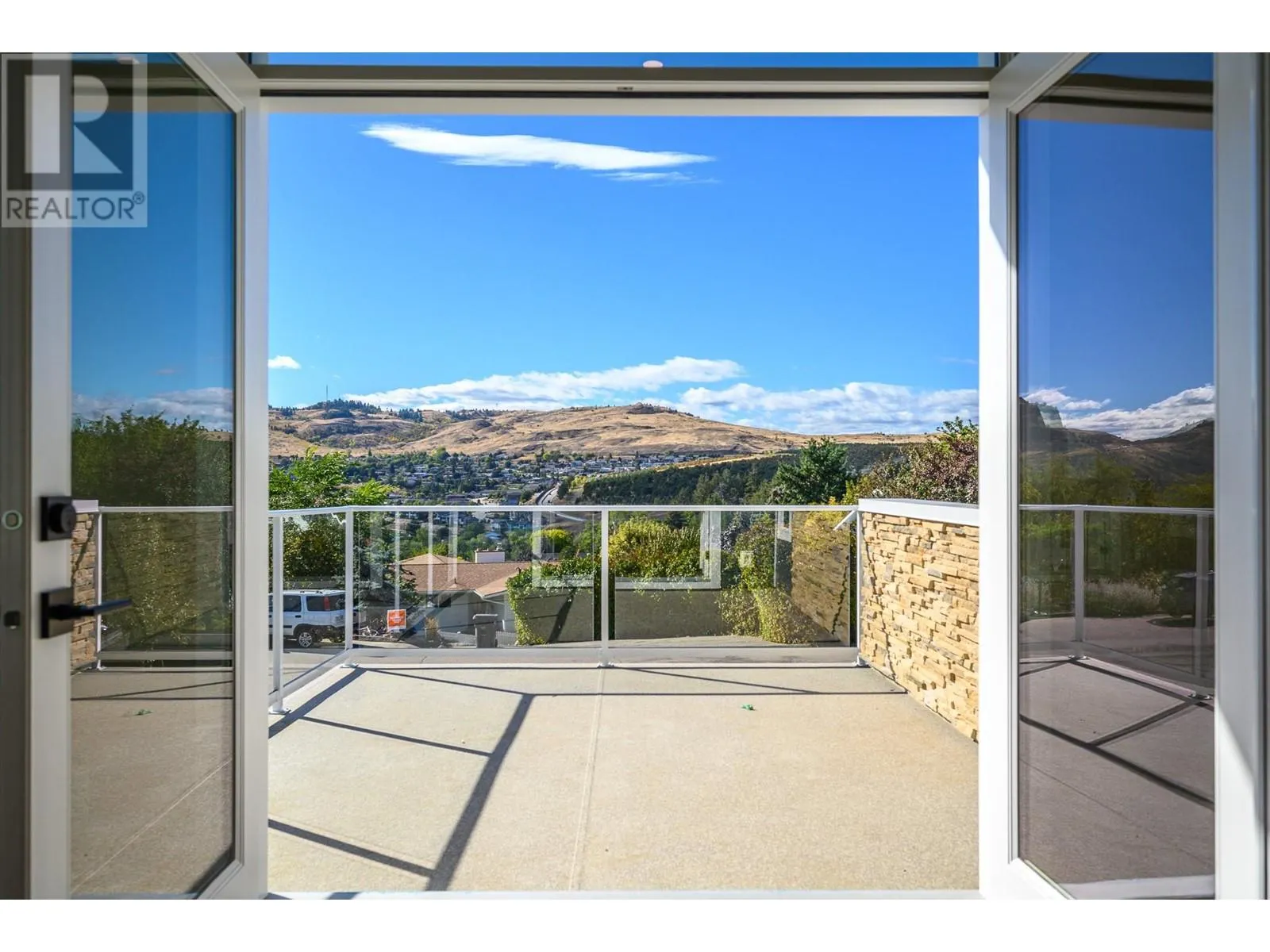 8909 Cherry Lane