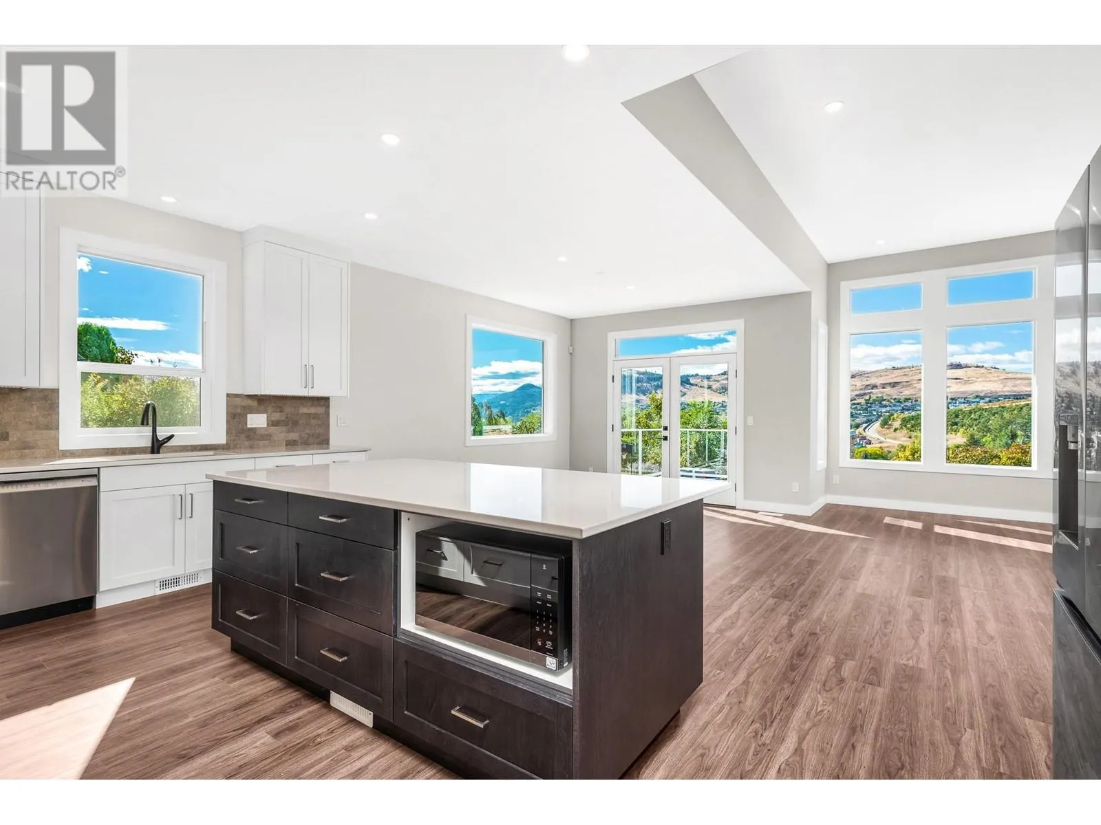 8909 Cherry Lane