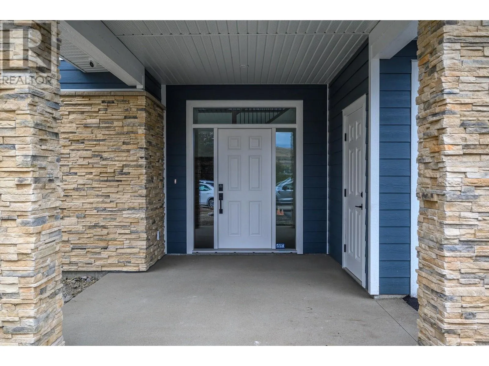 8909 Cherry Lane