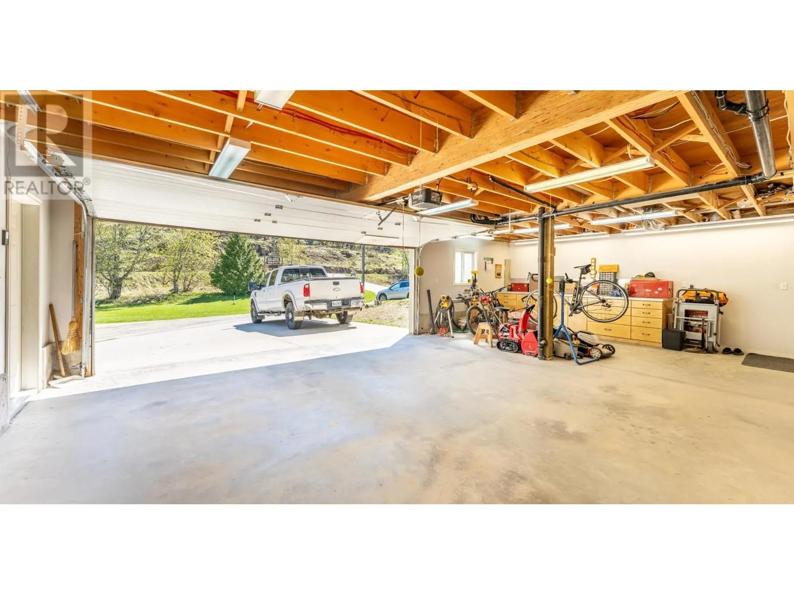 14533 SMITH Road