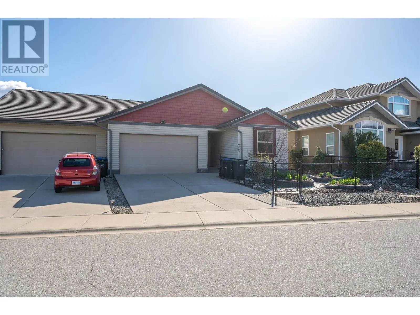 6865 MOUNTAINVIEW Drive