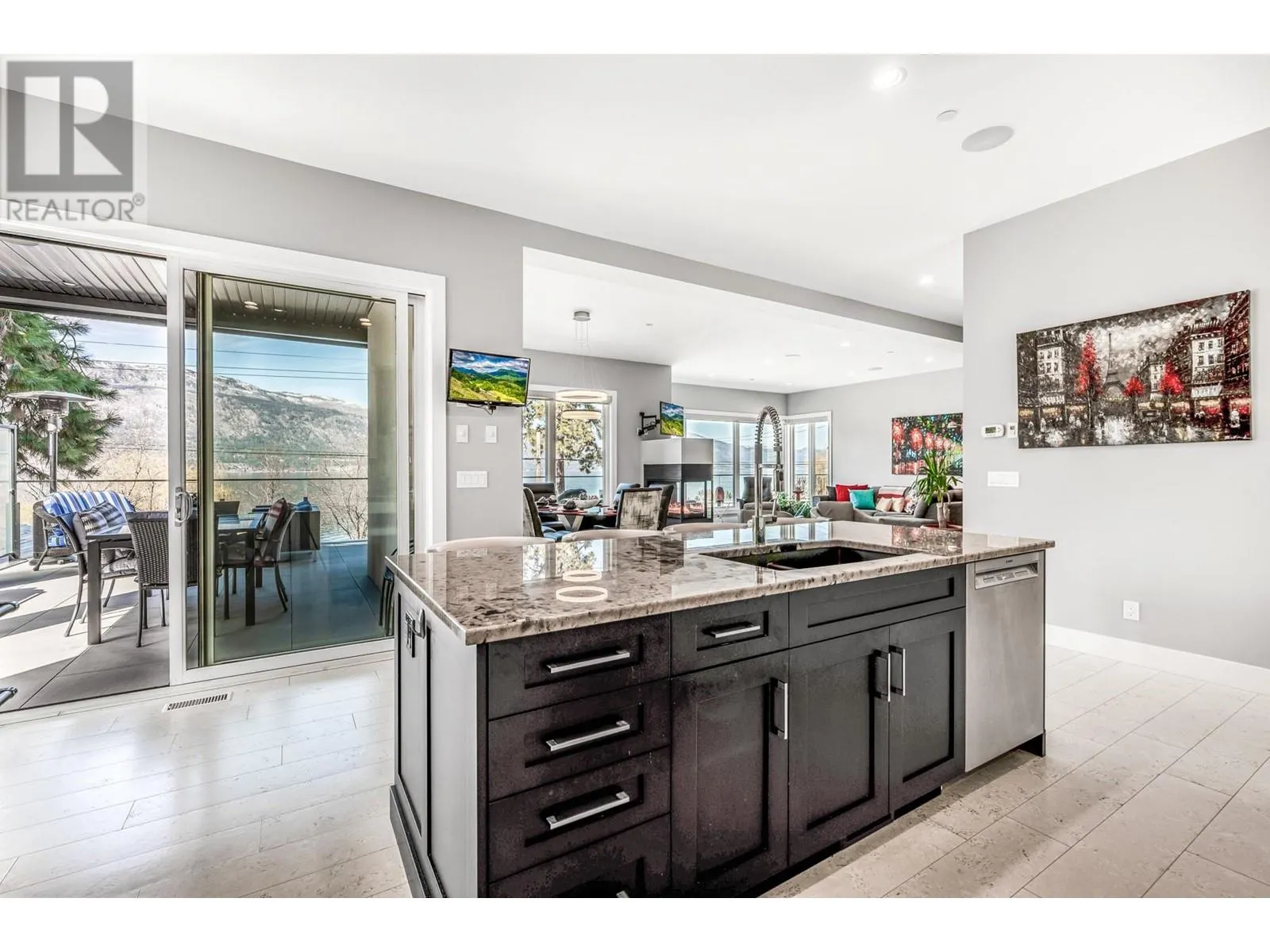 11537 Okanagan Centre Road W