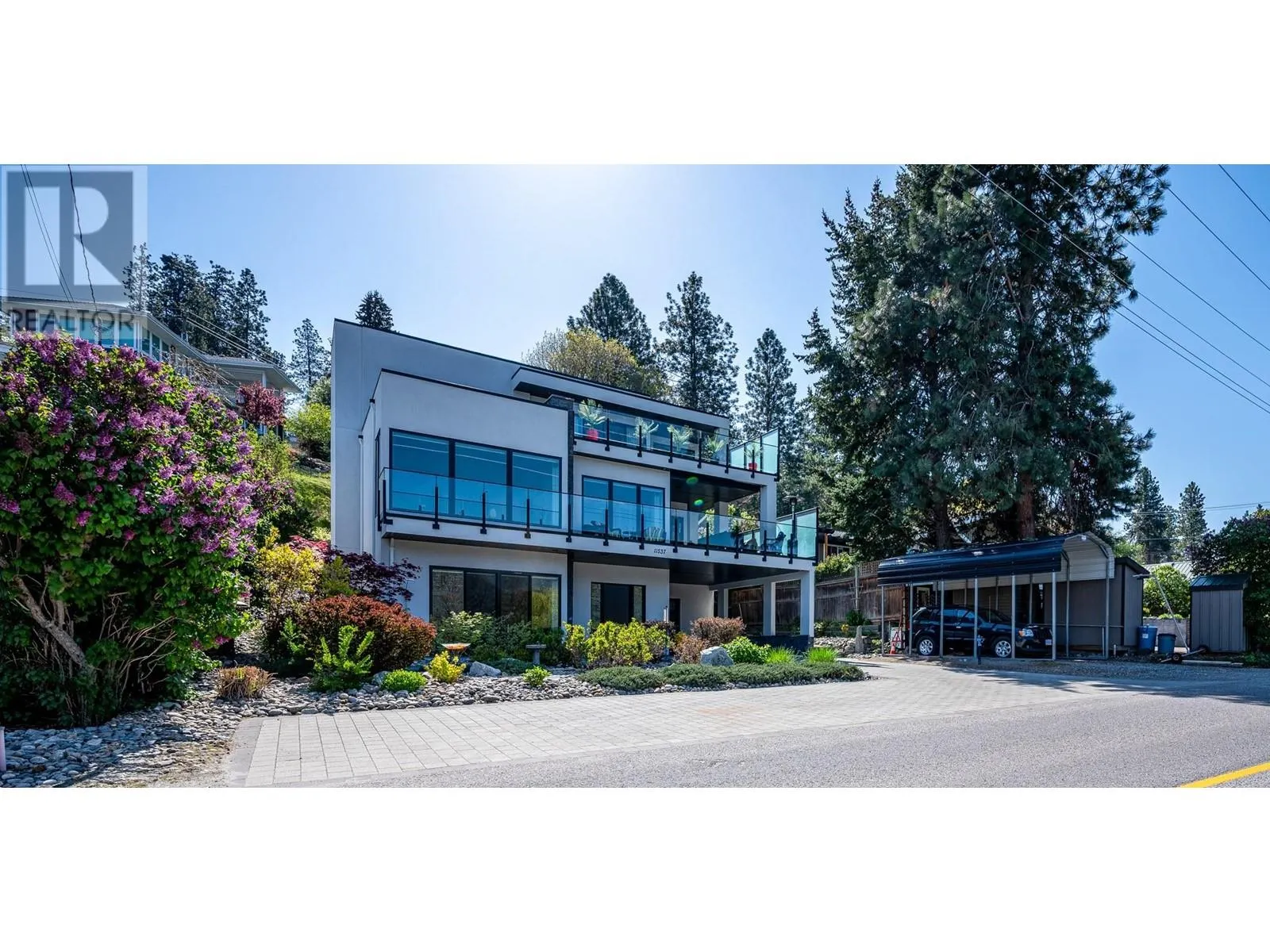 11537 Okanagan Centre Road W