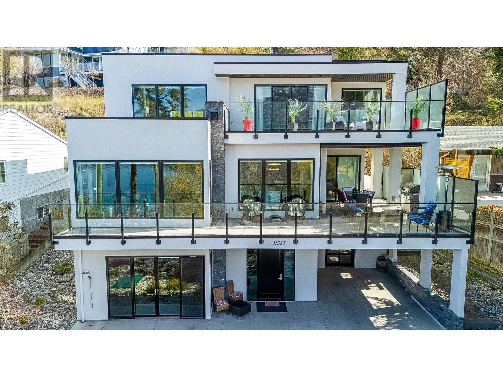 11537 Okanagan Centre Road W