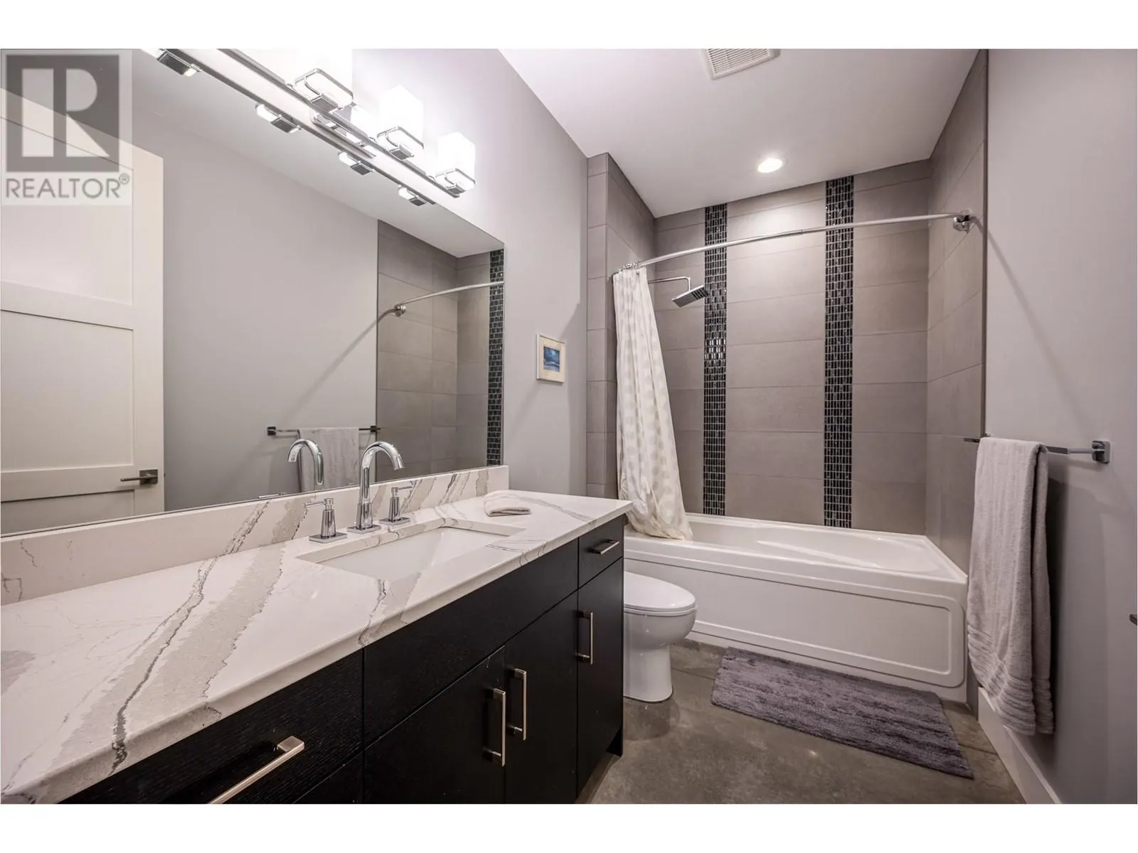 11537 Okanagan Centre Road W