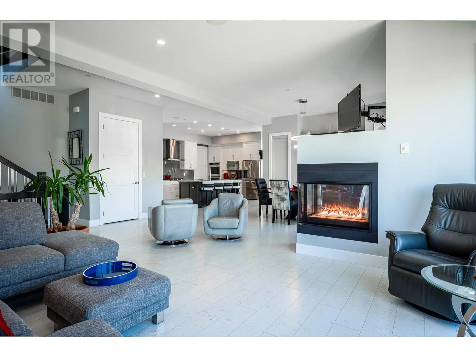 11537 Okanagan Centre Road W