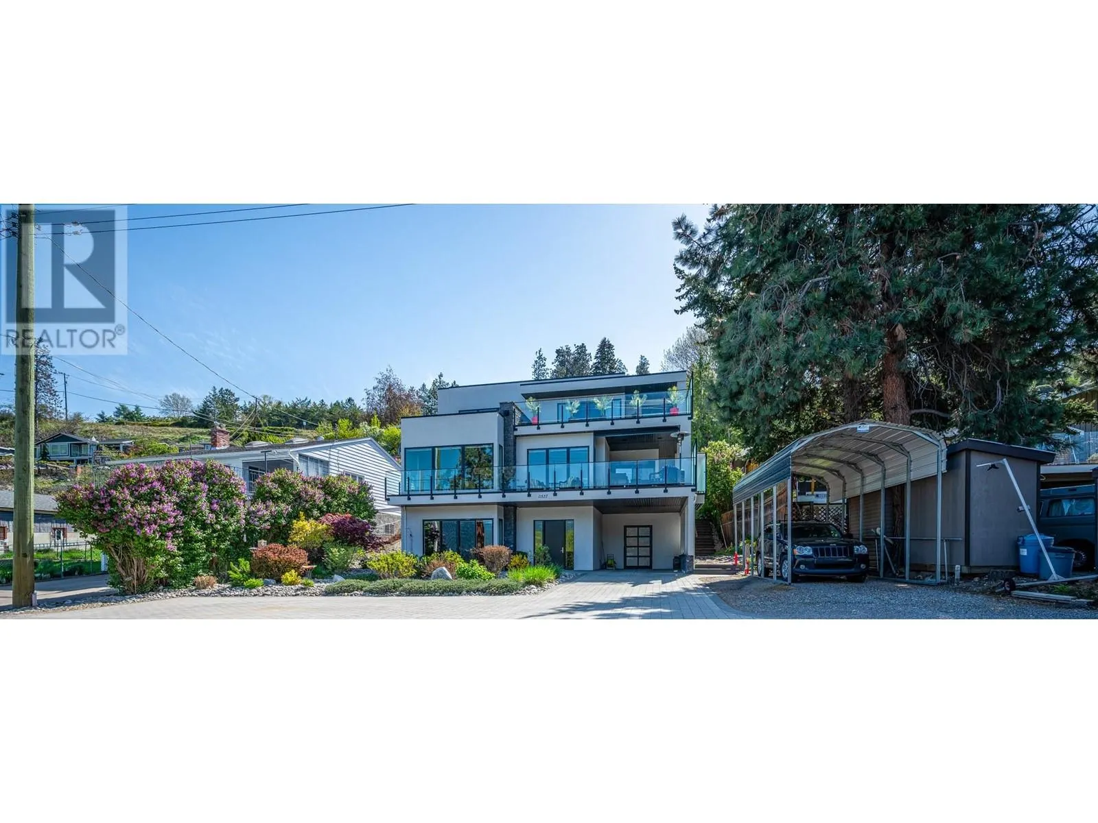 11537 Okanagan Centre Road W