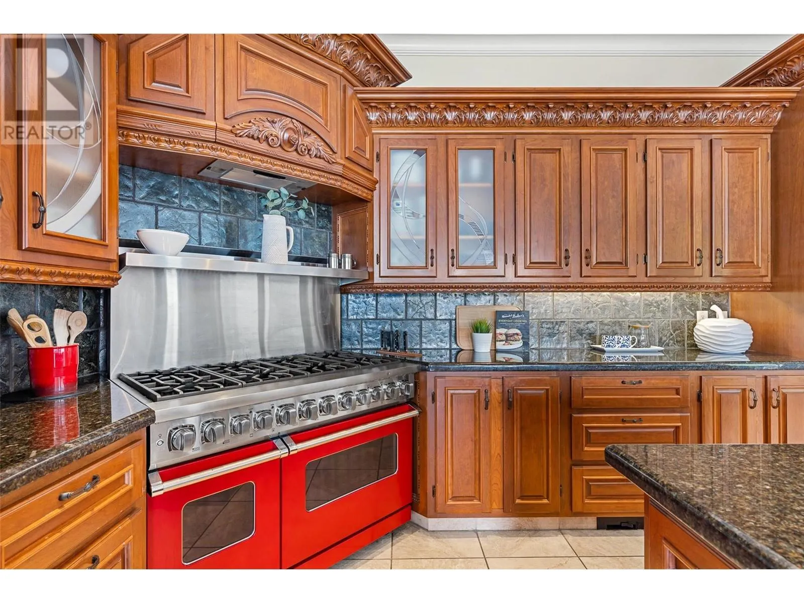 2543 Lucinde Road