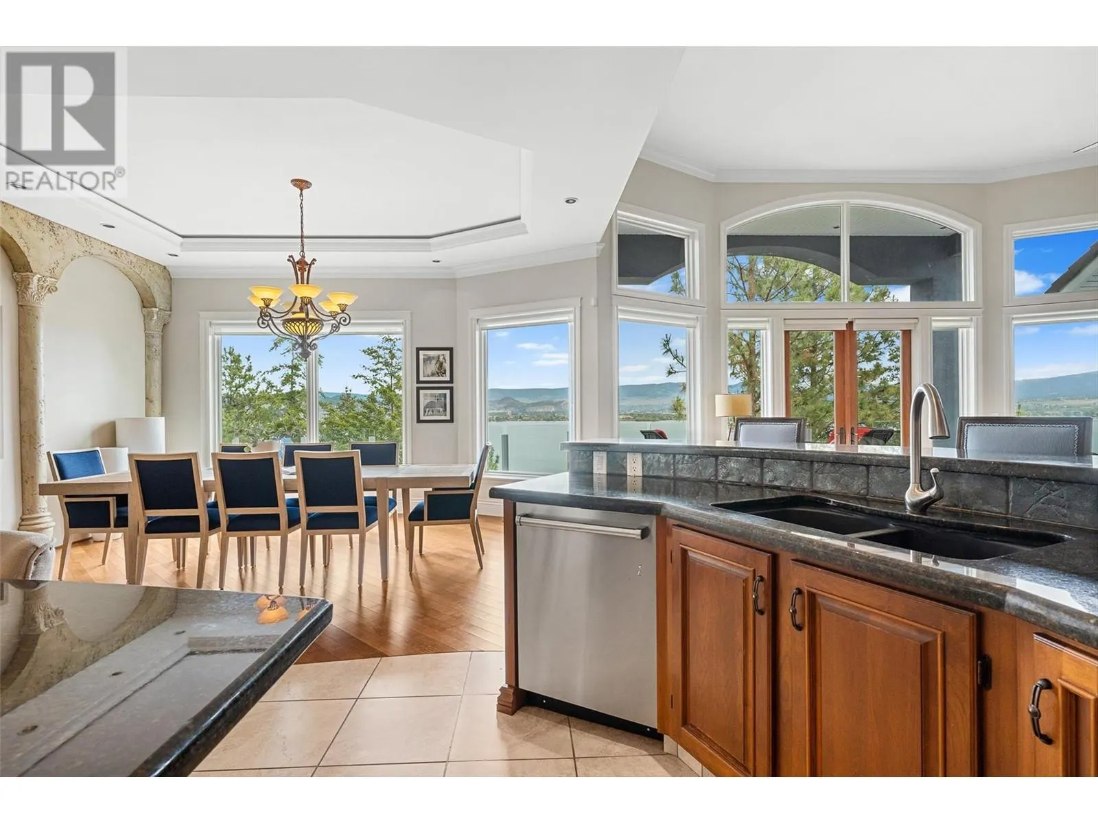 2543 Lucinde Road