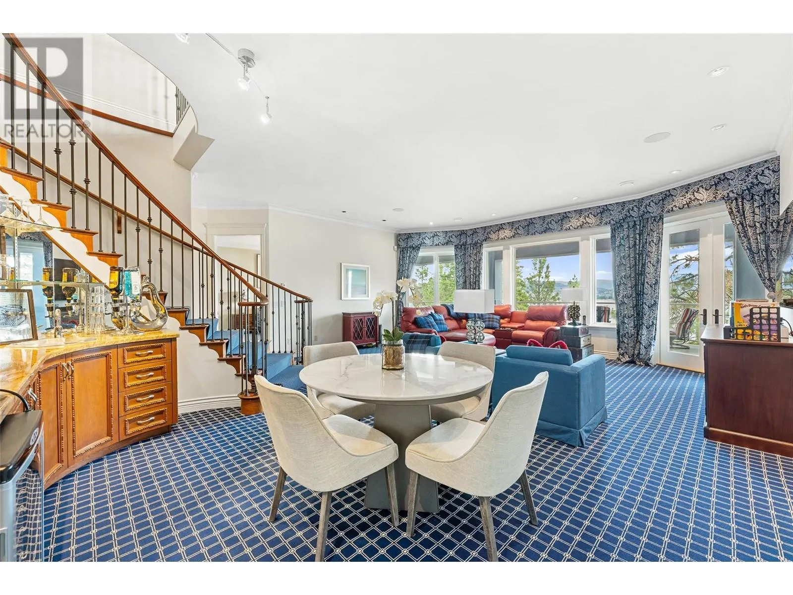 2543 Lucinde Road