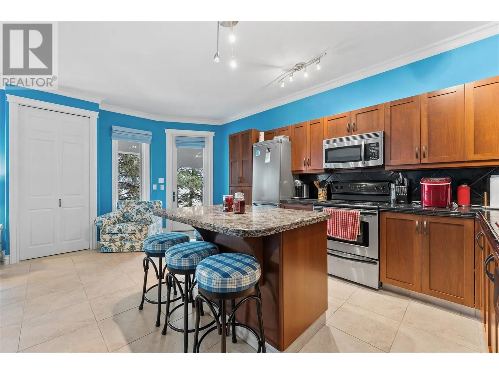 2543 Lucinde Road