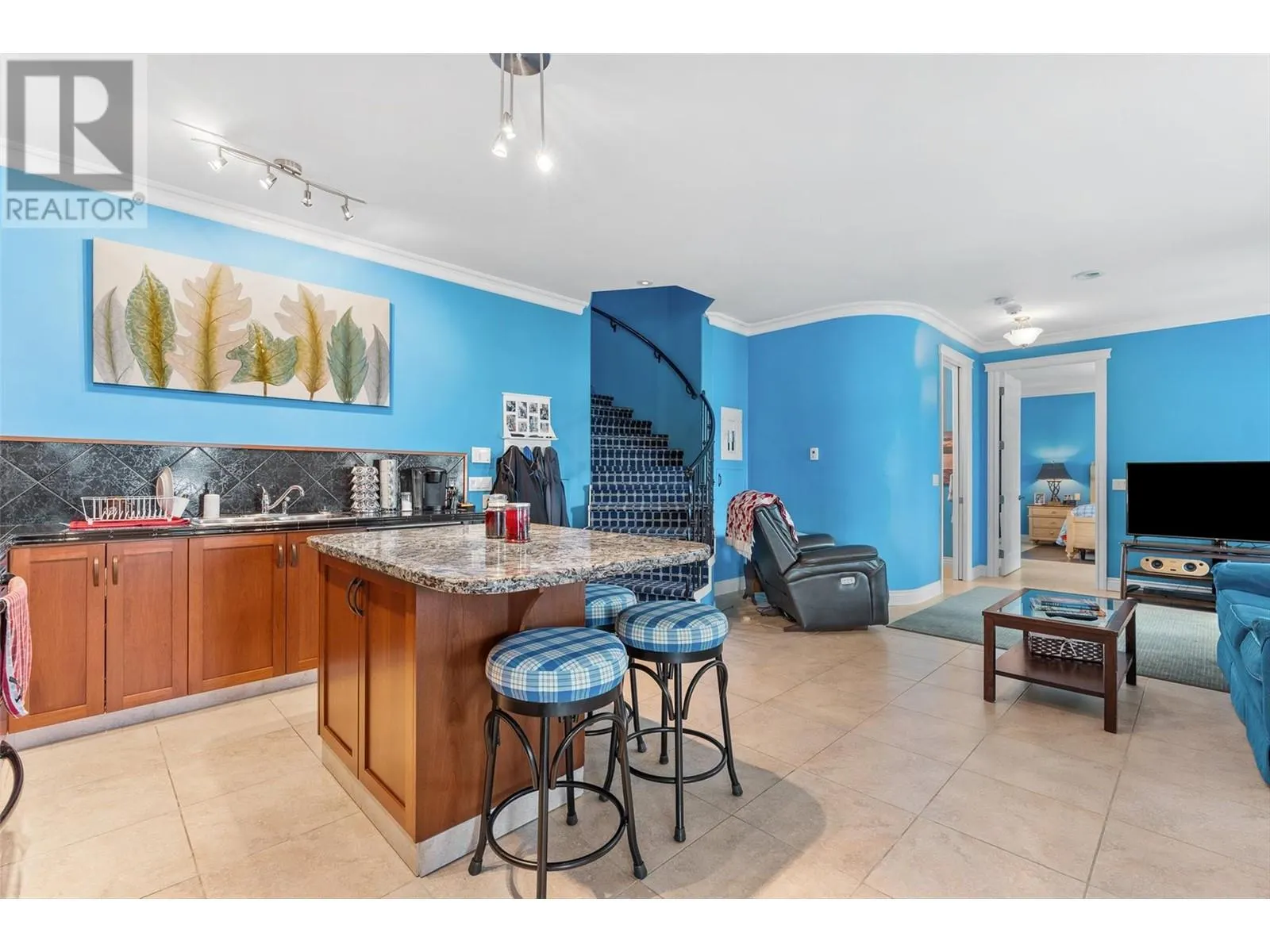 2543 Lucinde Road