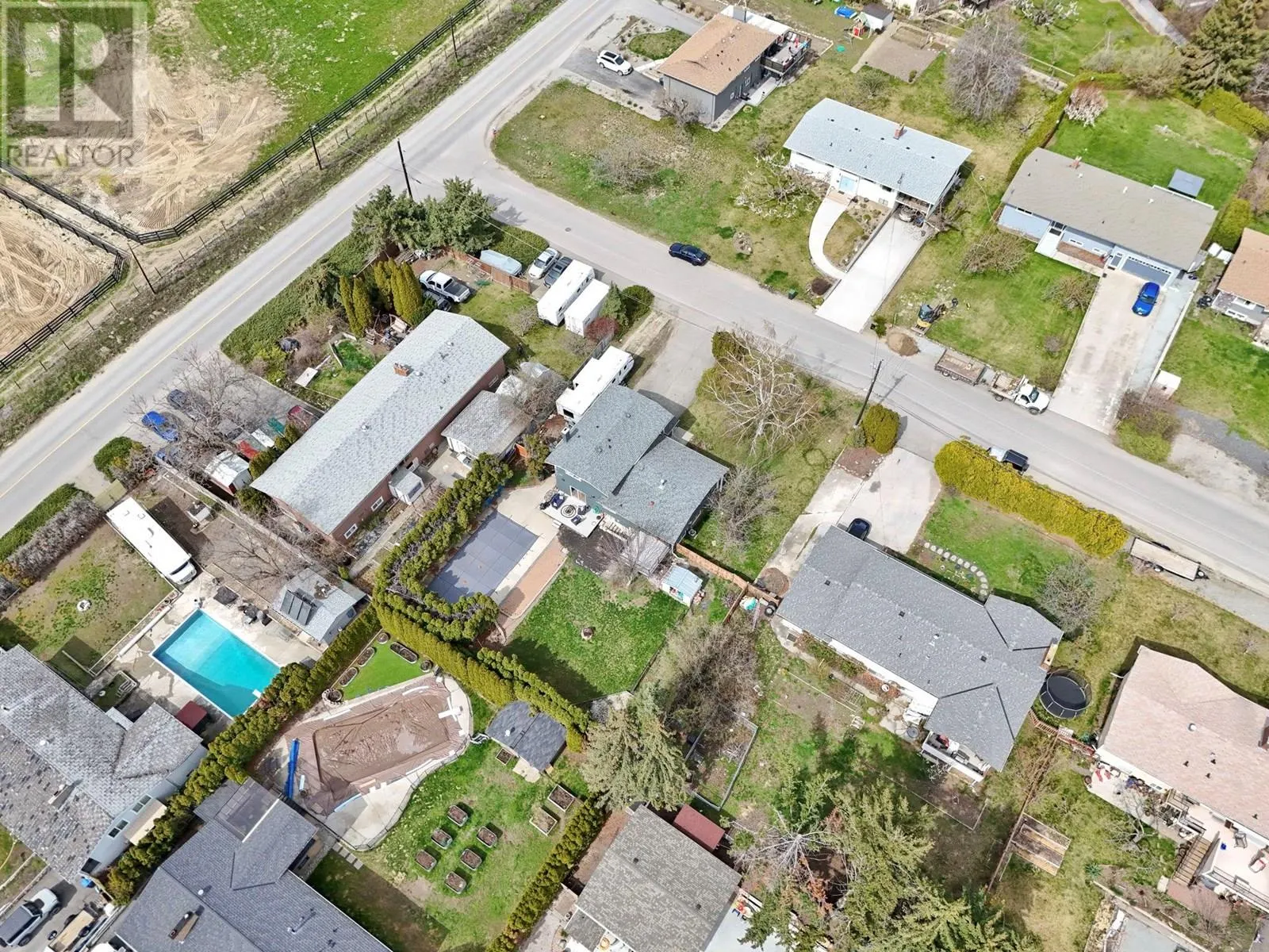 2545 Crestview Road