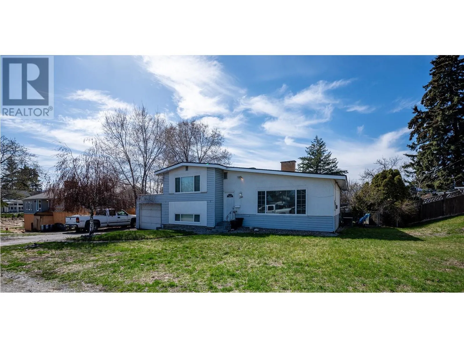 1388 Cherry Crescent W