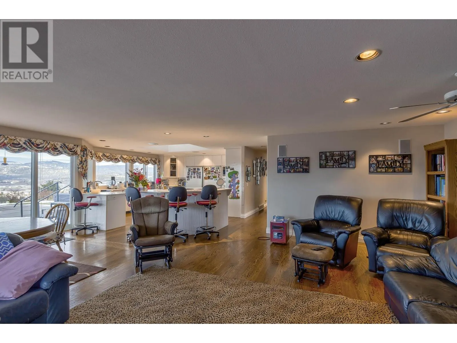 1135 Graf Road