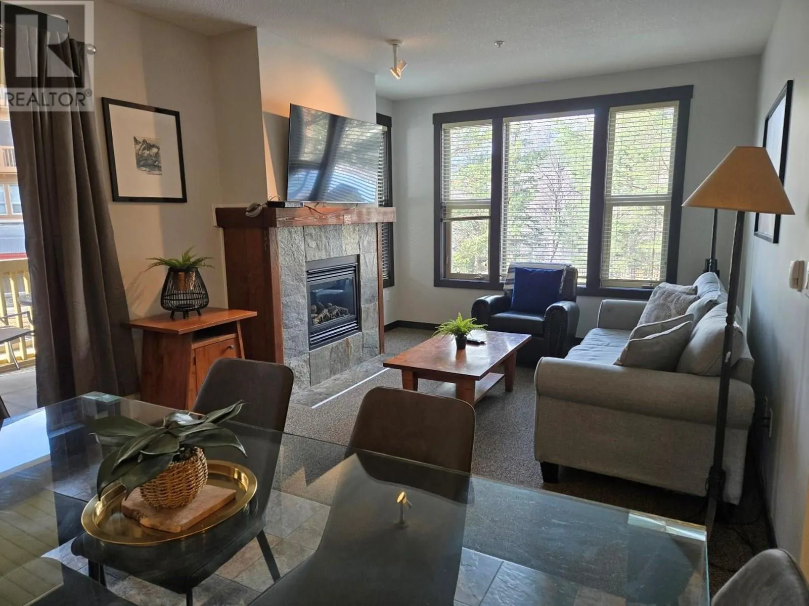 2070 SUMMIT Drive Unit# 201A & 201B