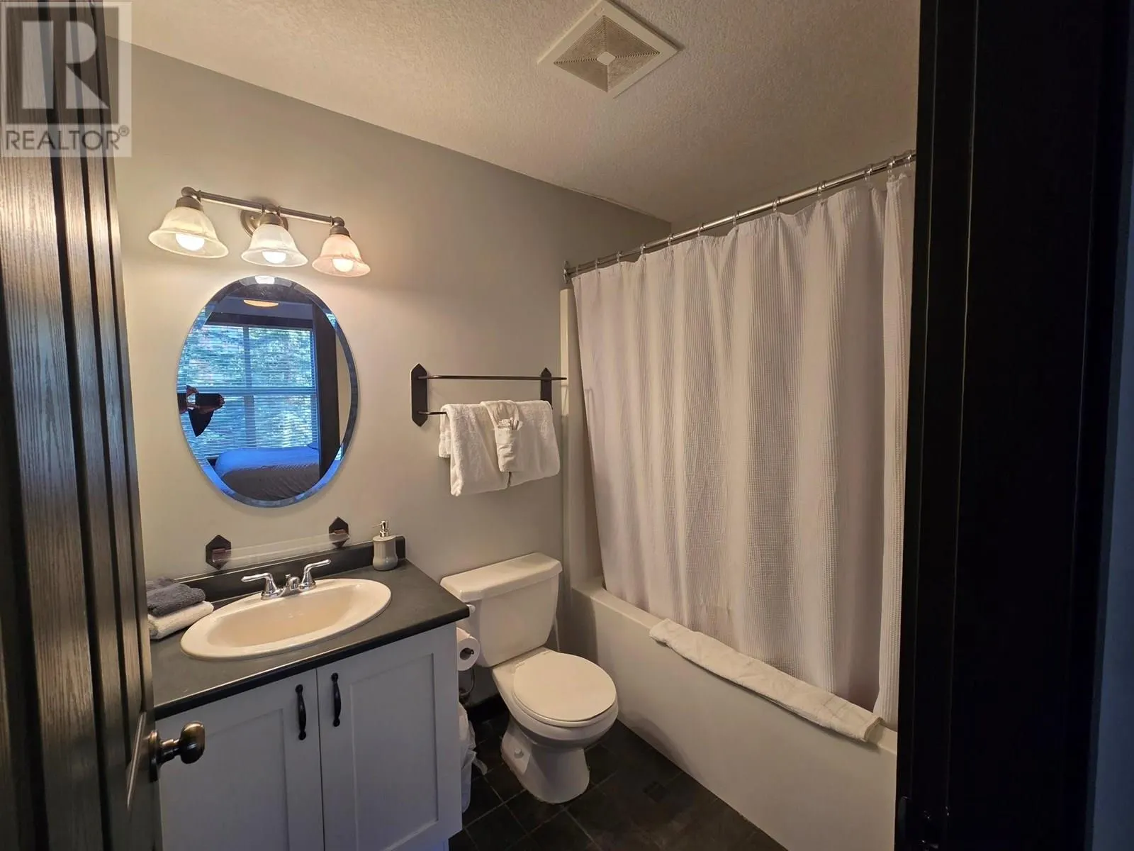 2070 SUMMIT Drive Unit# 201A & 201B