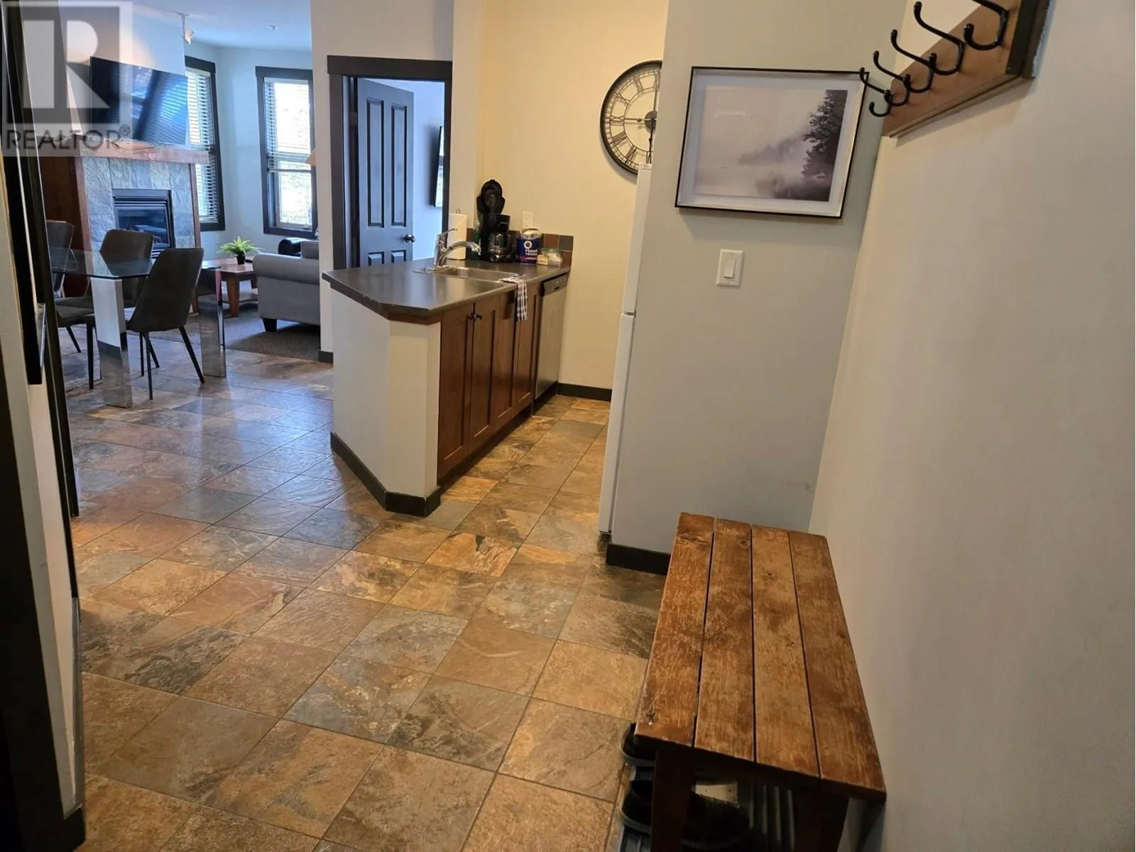2070 SUMMIT Drive Unit# 201A & 201B
