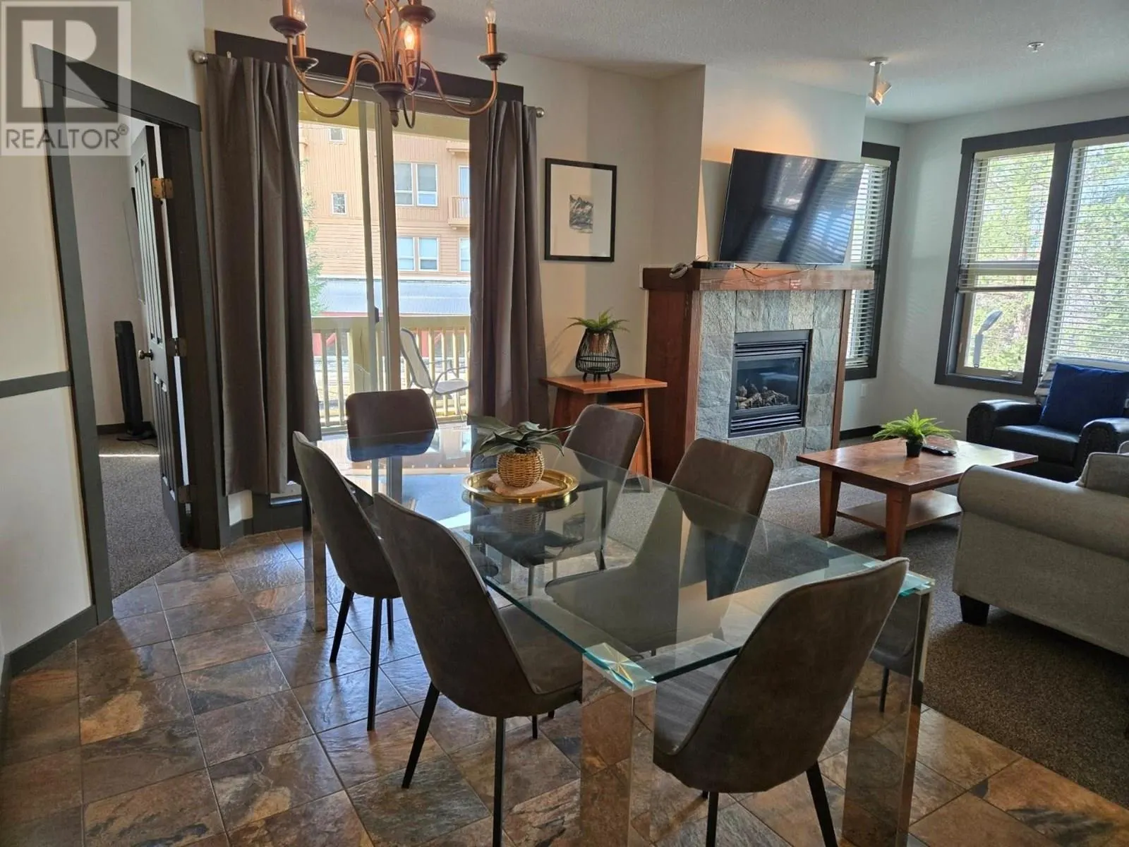 2070 SUMMIT Drive Unit# 201A & 201B