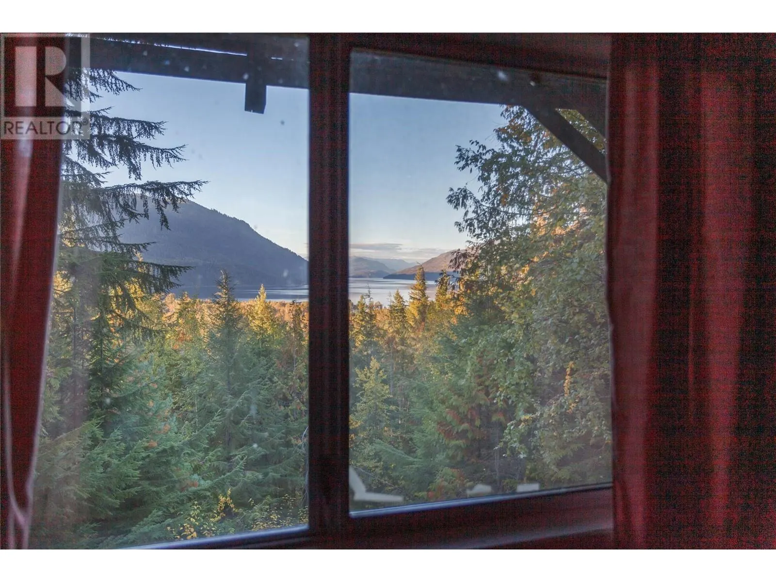 3217 Lumby Mabel Lake Road