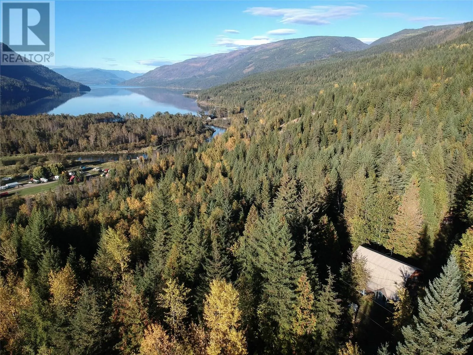 3217 Lumby Mabel Lake Road