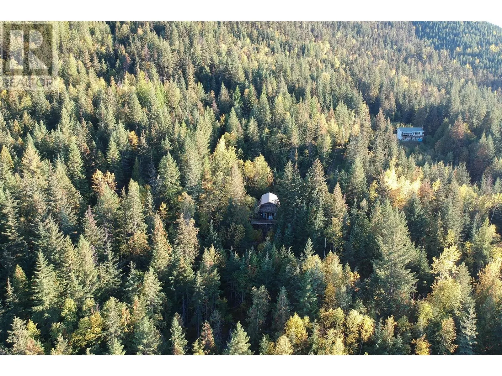 3217 Lumby Mabel Lake Road