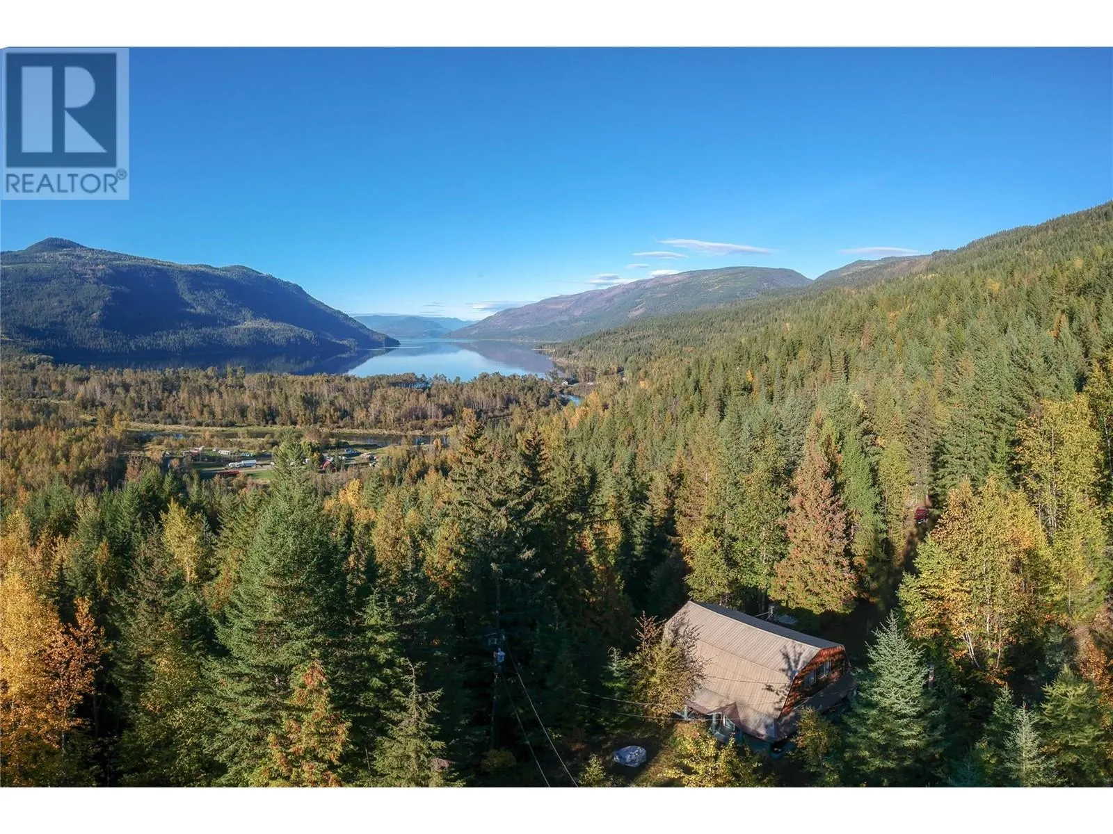 3217 Lumby Mabel Lake Road